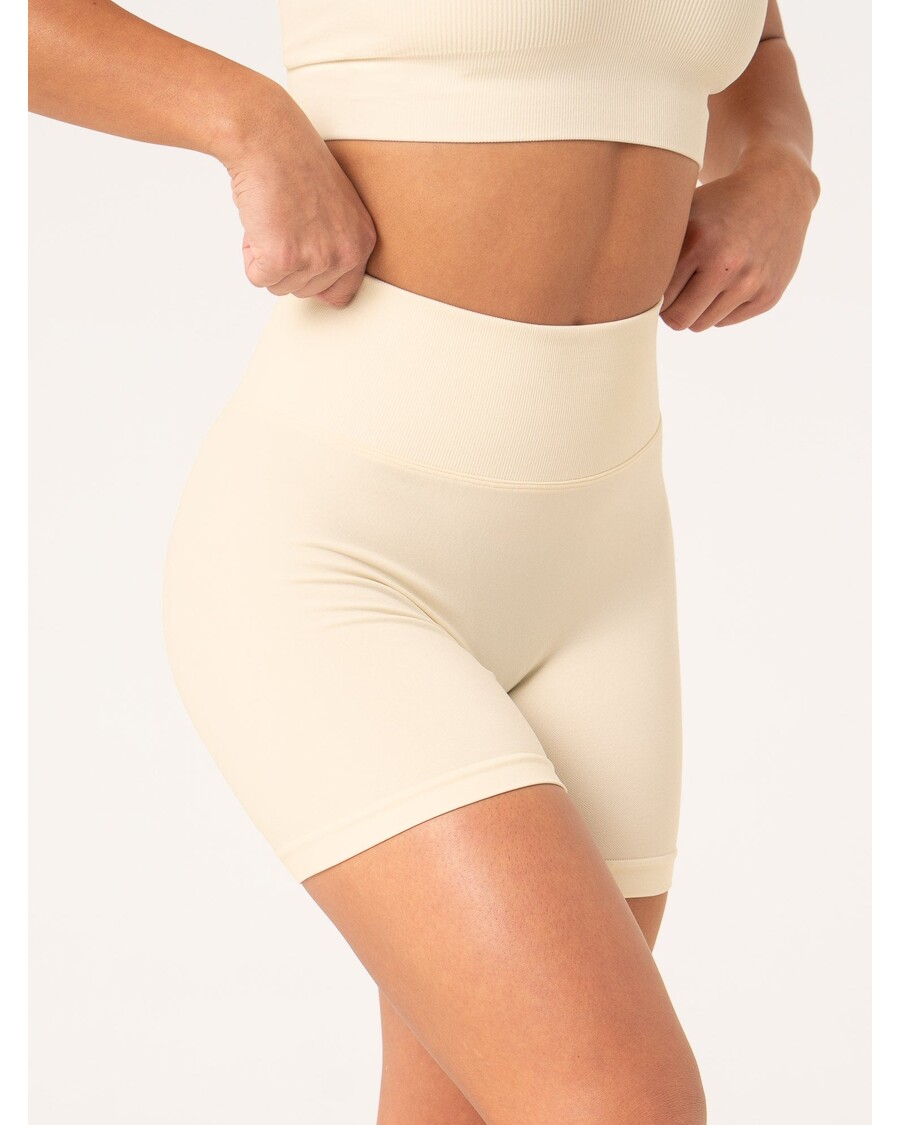 Ryderwear Lift BBL Scrunch Seamless Shorts - Vanilla